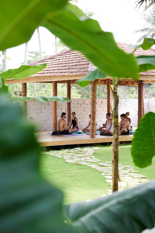 Spindrift Hostel Madiha (Adults Only) Matara Esterno foto